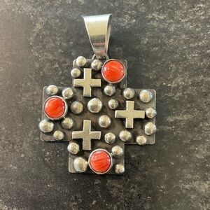 Sterling cross with spiny oyster by Chimney Butte